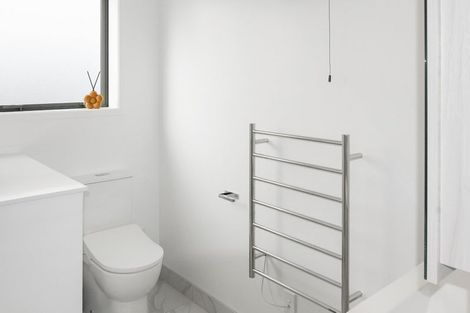 Photo of property in 19 Mohua Lane, Upper Riccarton, Christchurch, 8041