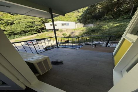 Photo of property in 2/8 Kaitawa Road, York Bay, Lower Hutt, 5013