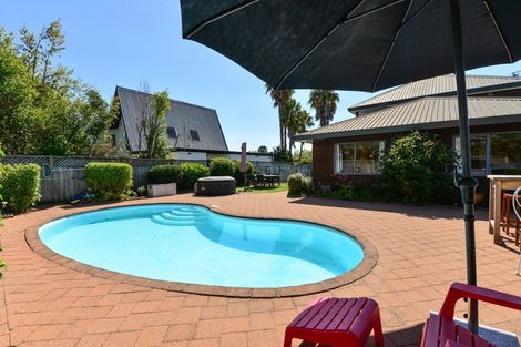 Photo of property in 6 Crowden Place, Harrowfield, Hamilton, 3210