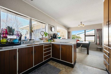 Photo of property in 8 Sandalwood Drive, Dinsdale, Hamilton, 3204