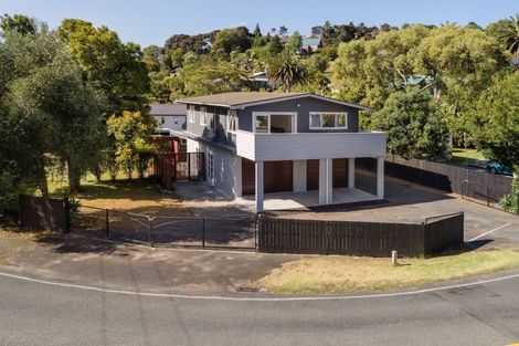 Photo of property in 2 Florance Avenue, Russell, 0202