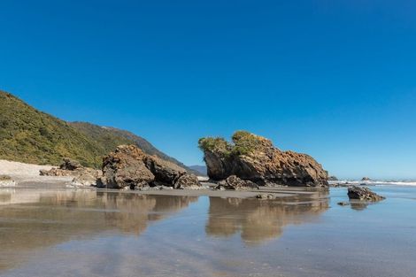 Photo of property in 161 Torea Street, Granity, 7823