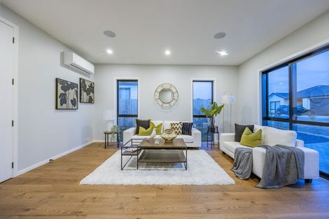 Photo of property in 12 Cutfield Lane, Kumeu, 0810