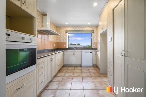 Photo of property in 2 Haratua Place, Springfield, Rotorua, 3015