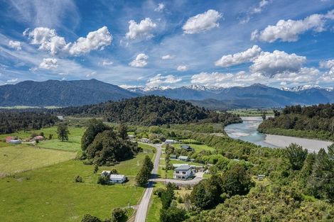 Photo of property in 91 Beach Road, Kakapotahi, Ross, 7885