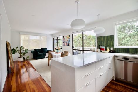 Photo of property in 130 Canongate Street, Birkdale, Auckland, 0626