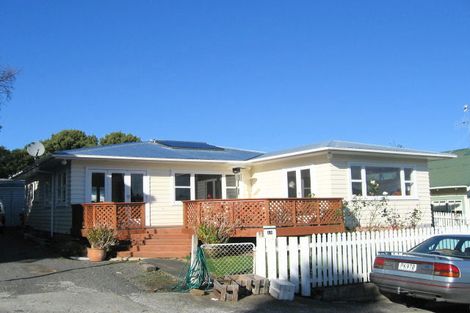 Photo of property in 16 Gladstone Road, Bluff Hill, Napier, 4110