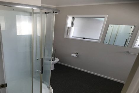 Photo of property in 2/29 Becker Drive, Weymouth, Auckland, 2103