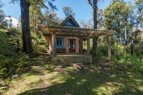 Photo of property in 727 Bird Road, Clifton, Takaka, 7183