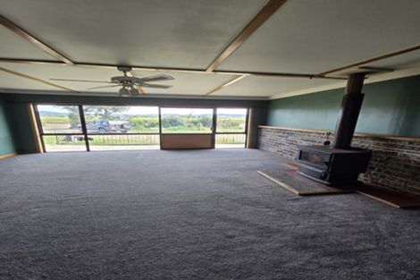 Photo of property in 35 Papatotara Road, Tuatapere, 9620