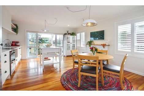 Photo of property in 1/162 Deep Creek Road, Torbay, Auckland, 0630