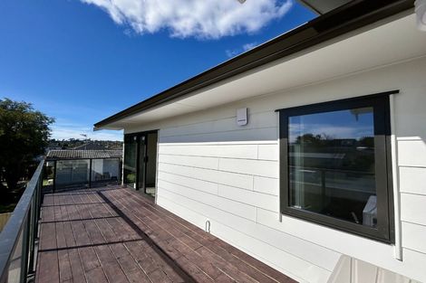 Photo of property in 66 Casuarina Road, Half Moon Bay, Auckland, 2012