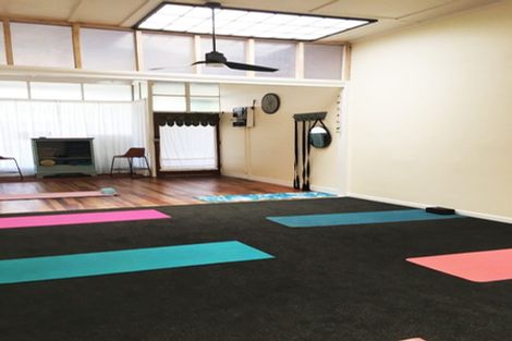 Photo of property in 90 Bridge Street, Eltham, 4322