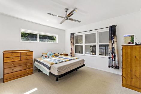 Photo of property in 29 Glamorgan Drive, Torbay, Auckland, 0630