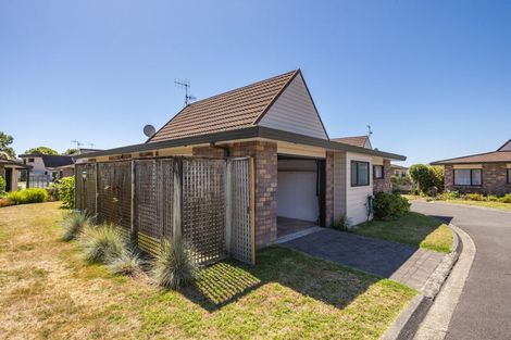 Photo of property in Rimu Village, 17/72 Rimu Road, Raumati Beach, Paraparaumu, 5032