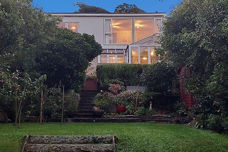 Photo of property in 67 Nicholson Road, Khandallah, Wellington, 6035