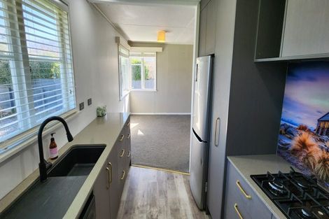 Photo of property in 37 Reid Avenue, Hawera, 4610