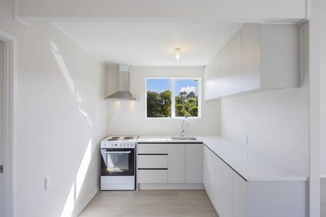 Photo of property in 1/50 Borich Road, Sunnyvale, Auckland, 0612