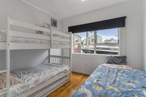 Photo of property in 19 Marendellas Drive, Bucklands Beach, Auckland, 2014