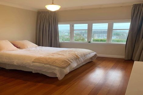 Photo of property in 7 Otahuri Crescent, Greenlane, Auckland, 1051