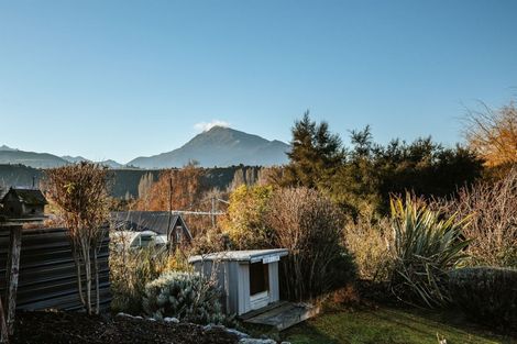 Photo of property in 134 Lagoon Avenue, Albert Town, Wanaka, 9305
