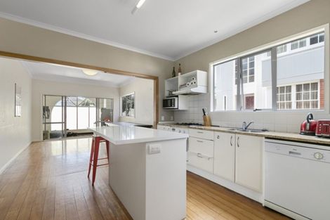 Photo of property in 140 Waterloo Road, Hutt Central, Lower Hutt, 5010