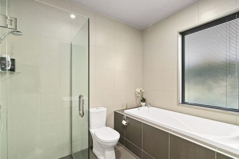 Photo of property in 8 Jackby Court, Jacks Point, Queenstown, 9371