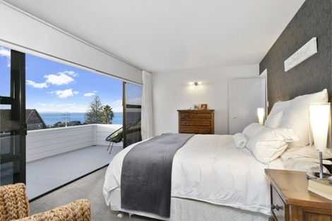 Photo of property in 1/36 Rothesay Bay Road, Rothesay Bay, Auckland, 0630
