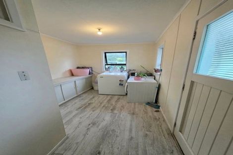 Photo of property in 27 Wainuiomata Road, Wainuiomata, Lower Hutt, 5014