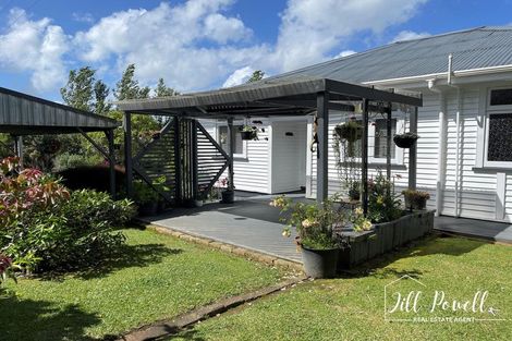 Photo of property in 37 Pahi Road, Paparoa, 0571