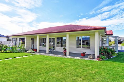 Photo of property in 11 Norris Way, Masterton, 5810