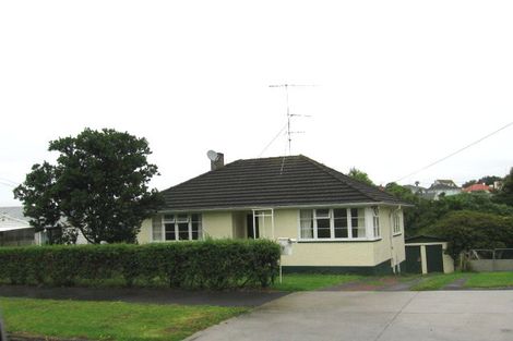 Photo of property in 35 Torino Street, Point England, Auckland, 1072