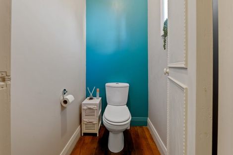 Photo of property in 52 Dixon Avenue, Hawera, 4610