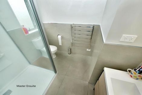 Photo of property in 6 Samuel Cassidy Avenue, Swanson, Auckland, 0614