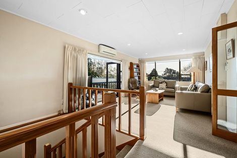 Photo of property in 11 Cargill Place, Frankleigh Park, New Plymouth, 4310