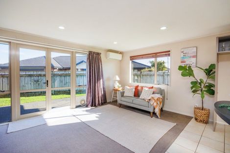 Photo of property in 21 Cleveland Heights, Kelvin Grove, Palmerston North, 4414