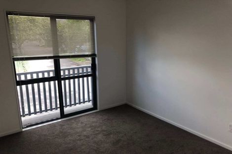 Photo of property in 3 Sun Place, Henderson, Auckland, 0612