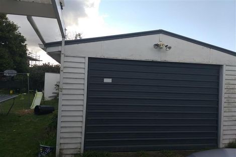 Photo of property in 16 Fernaig Street, Papakura, 2110