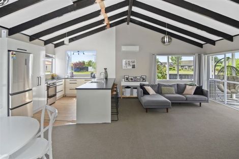 Photo of property in 25 Endeavour Avenue, Flagstaff, Hamilton, 3210