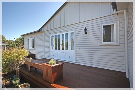 Photo of property in 9 Nuku Street, Tangimoana, 4822