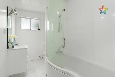 Photo of property in 71c Randwick Crescent, Moera, Lower Hutt, 5010