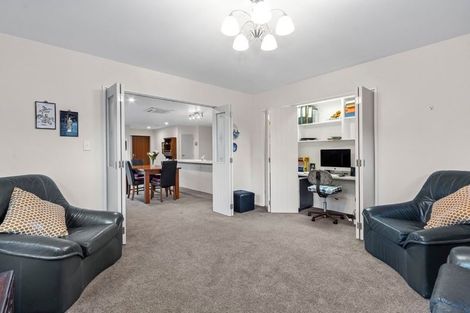 Photo of property in 17 Parklea Avenue, Halswell, Christchurch, 8025