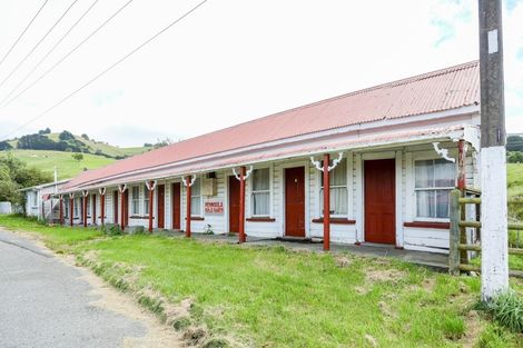 Photo of property in 6025 Christchurch Akaroa Road, Duvauchelle, 7583