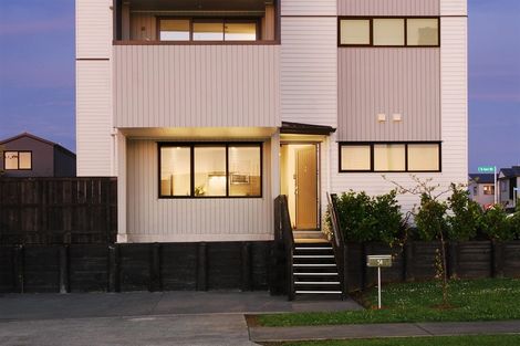 Photo of property in 102/54 Fenchurch Street, Wai O Taiki Bay, Auckland, 1072