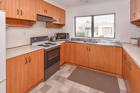 Photo of property in 2/327 Great South Road, Papakura, 2110