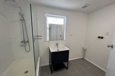 Photo of property in 11 Autumn Avenue, Glen Eden, Auckland, 0602