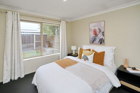 Photo of property in 8 Parkinson Place, Woodend, 7610