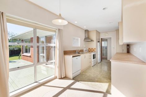 Photo of property in 4 The Anchorage, Sunnyhills, Auckland, 2010