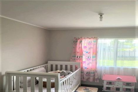 Photo of property in 19 Mona Vale, West Harbour, Auckland, 0618