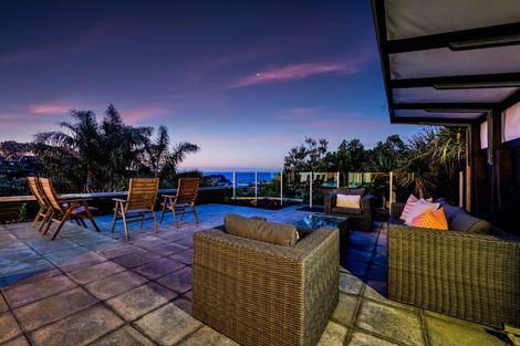 Photo of property in 14 Shearer Drive, Oakura, 4314